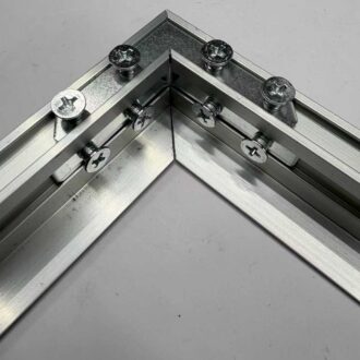 Detail van aluminium plafondframe voor hexagon LED systeem